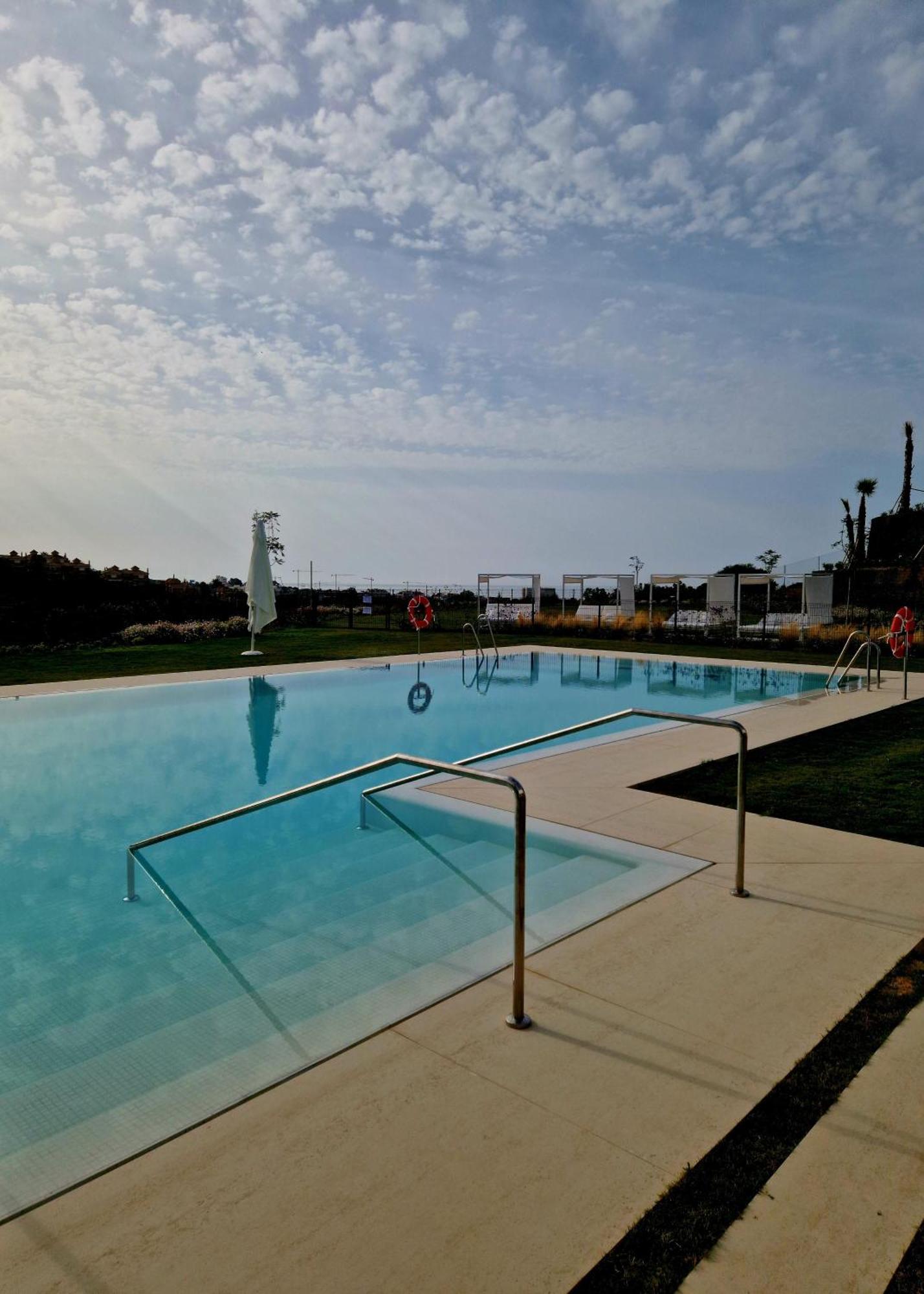 Elegant 3 Bedroom Next To Santa Clara Golf Marbella