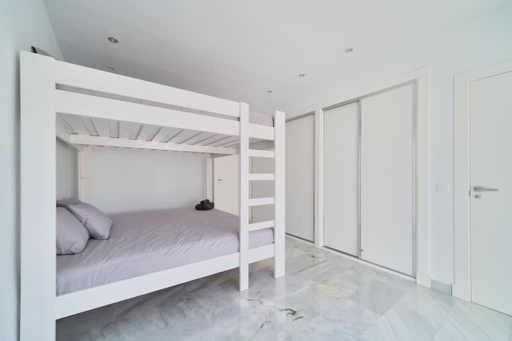 Superbe Avec Jaccuzi Apartment Marbella