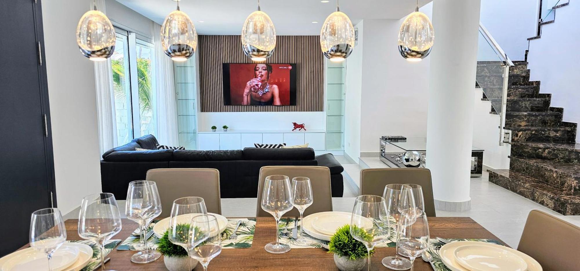 6 Bedrooms New Luxury With Private Pool And Jacuzzi * Marbella
