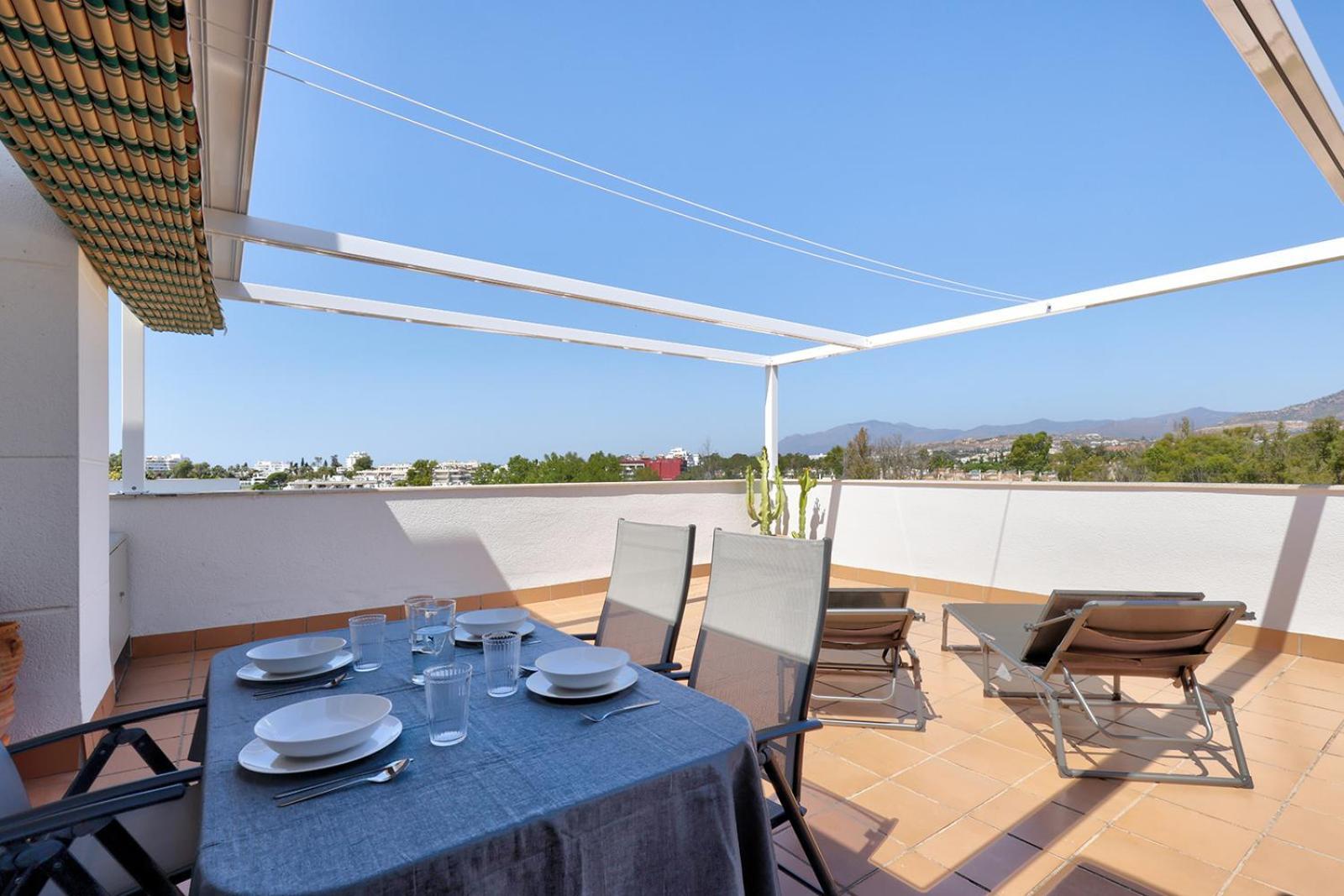 Bright Penthouse With Swimming Pool In