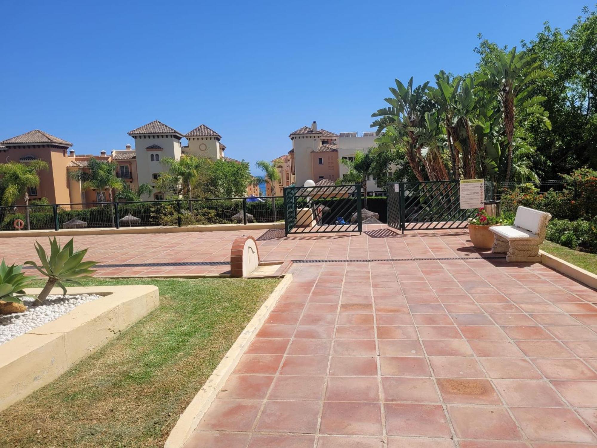 La Del Sol Apartment