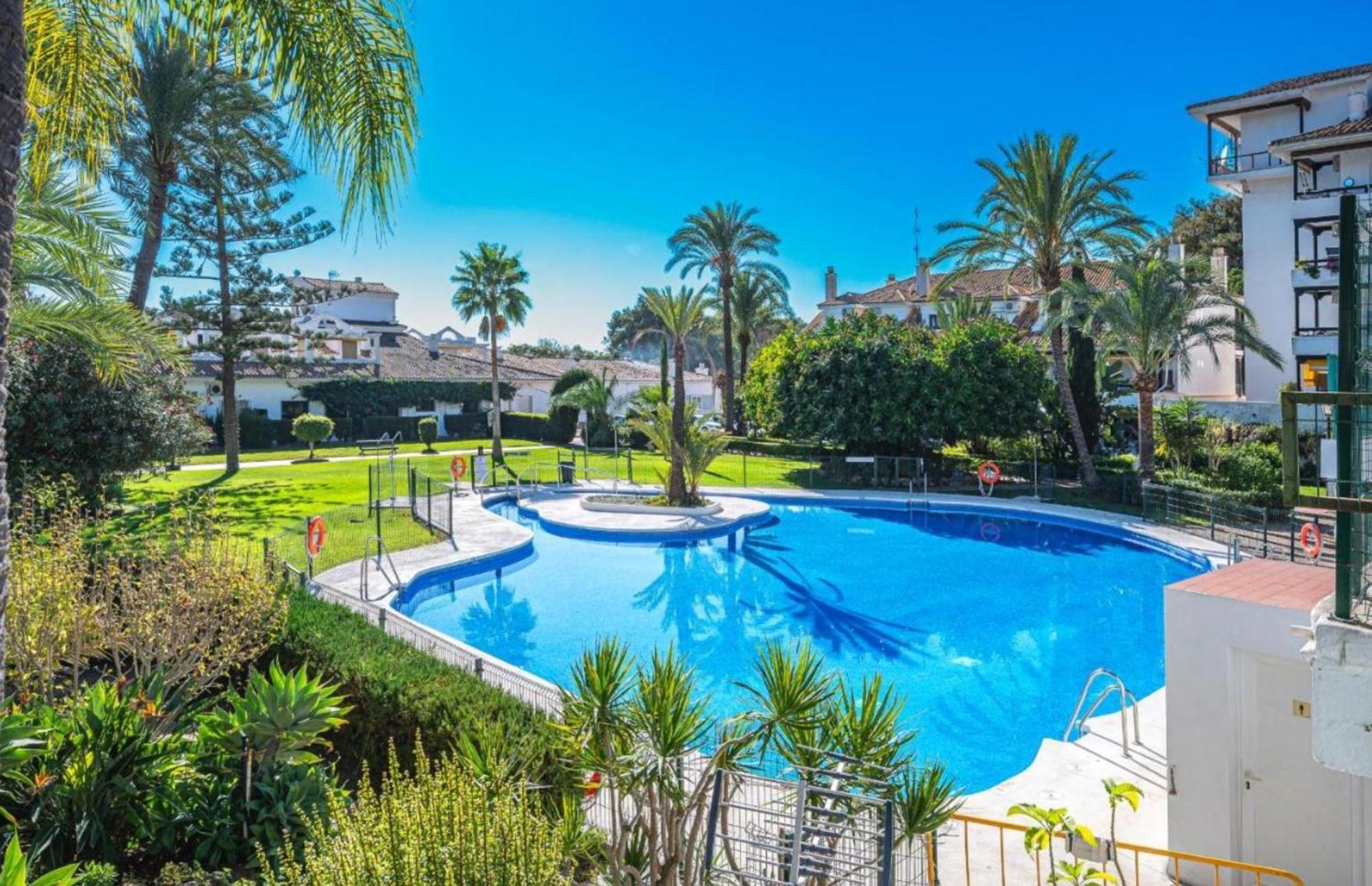 Iron House - Penthouse With Bathtub In Golden Mile & Bridge Marbella