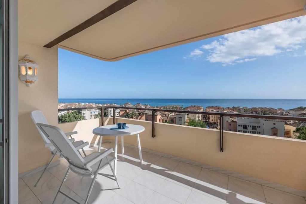 Charming With Sea Views Apartment