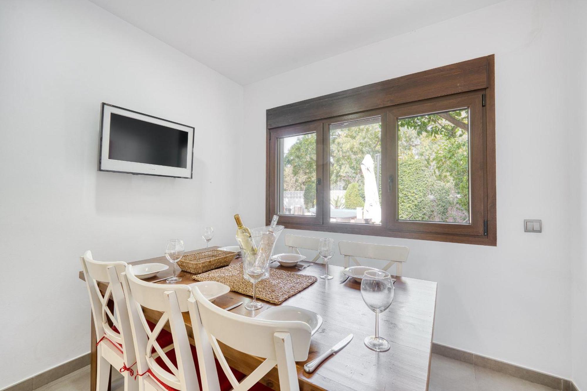 1102 With Pool ,lounge, Bbq ,direkt In