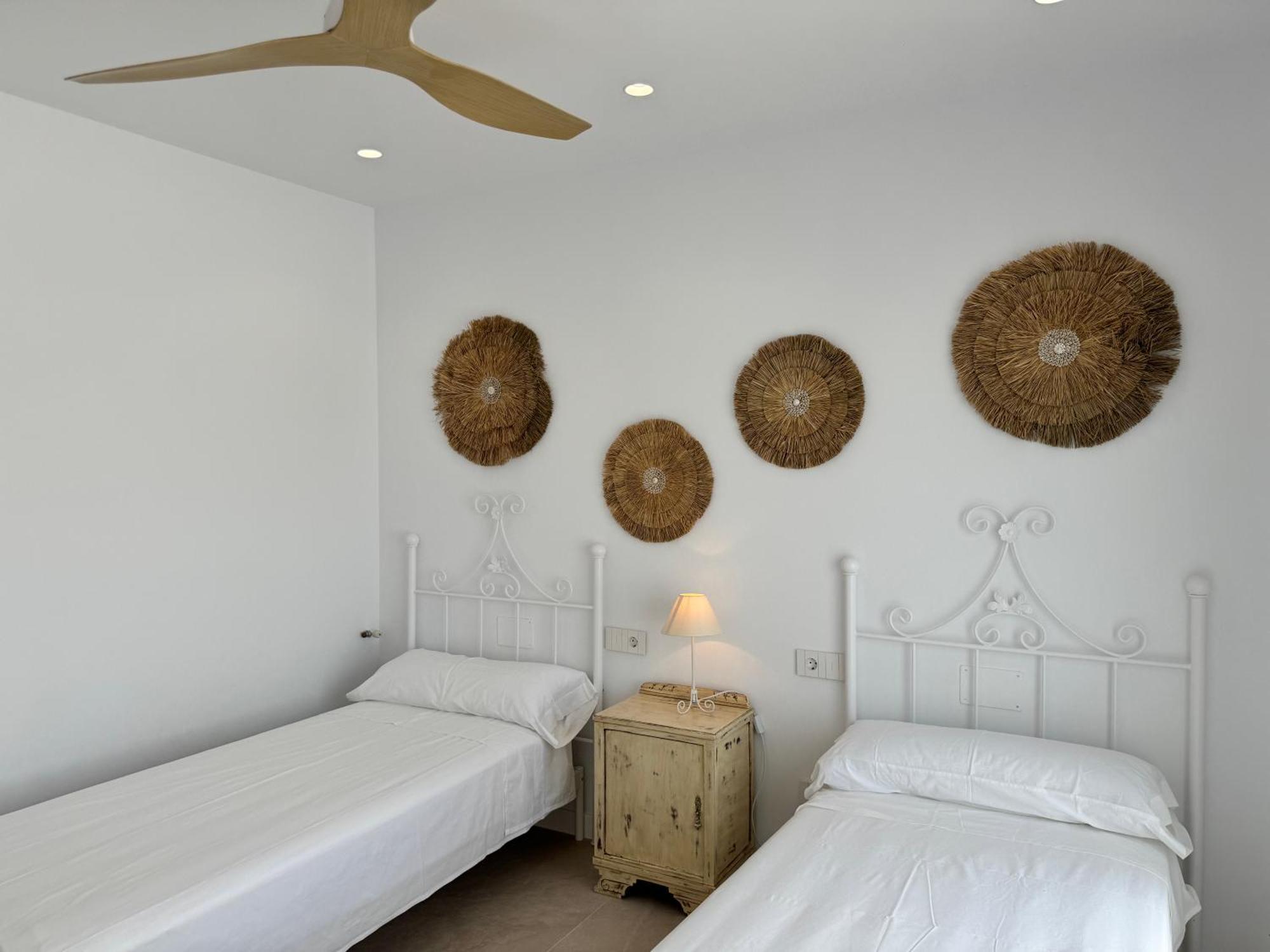 Sea And Mountain Views Penthouse In Guadalmina - Eaw Homes Apartment *