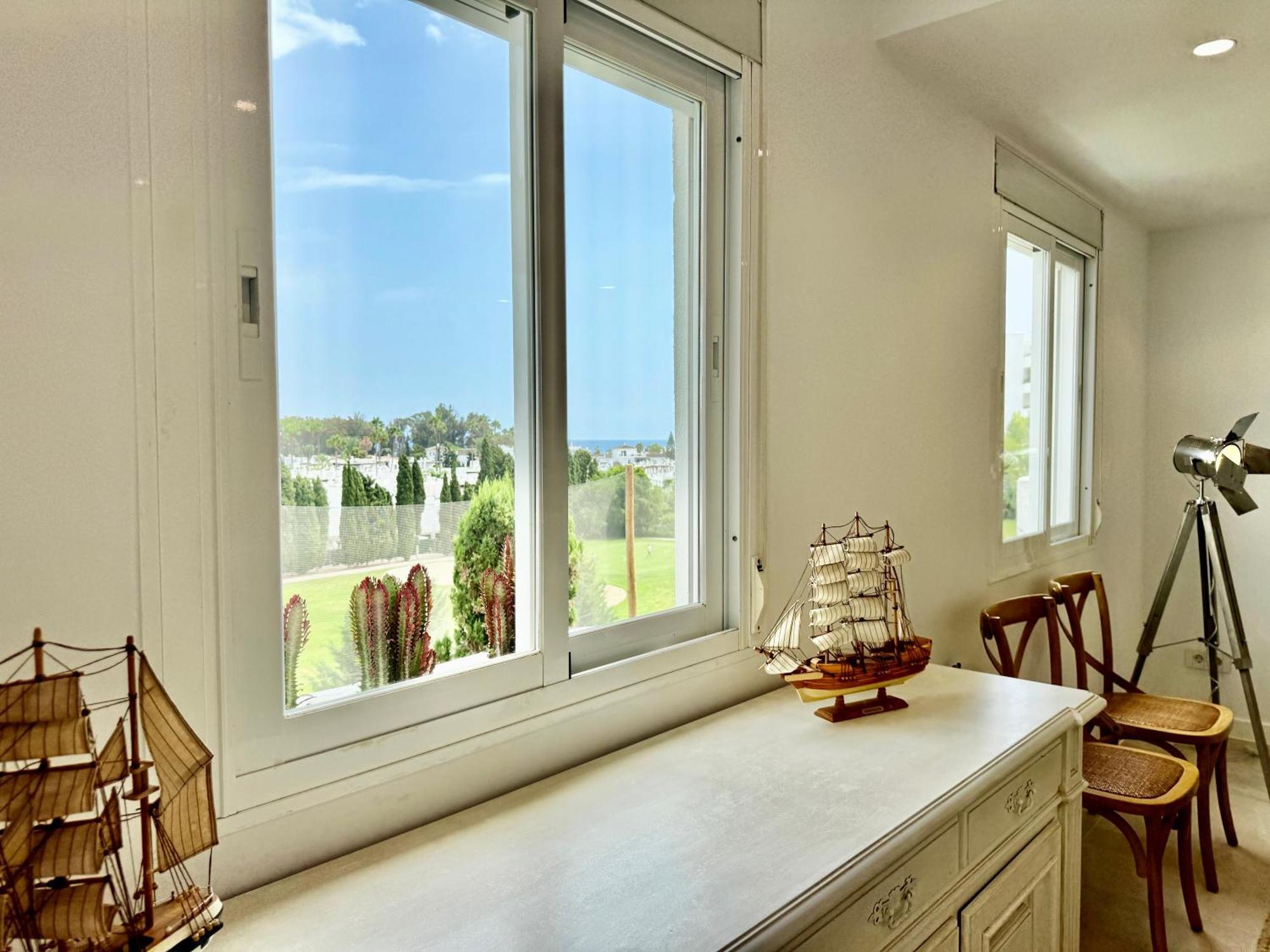 Sea And Mountain Views Penthouse In Guadalmina - Eaw Homes * Marbella