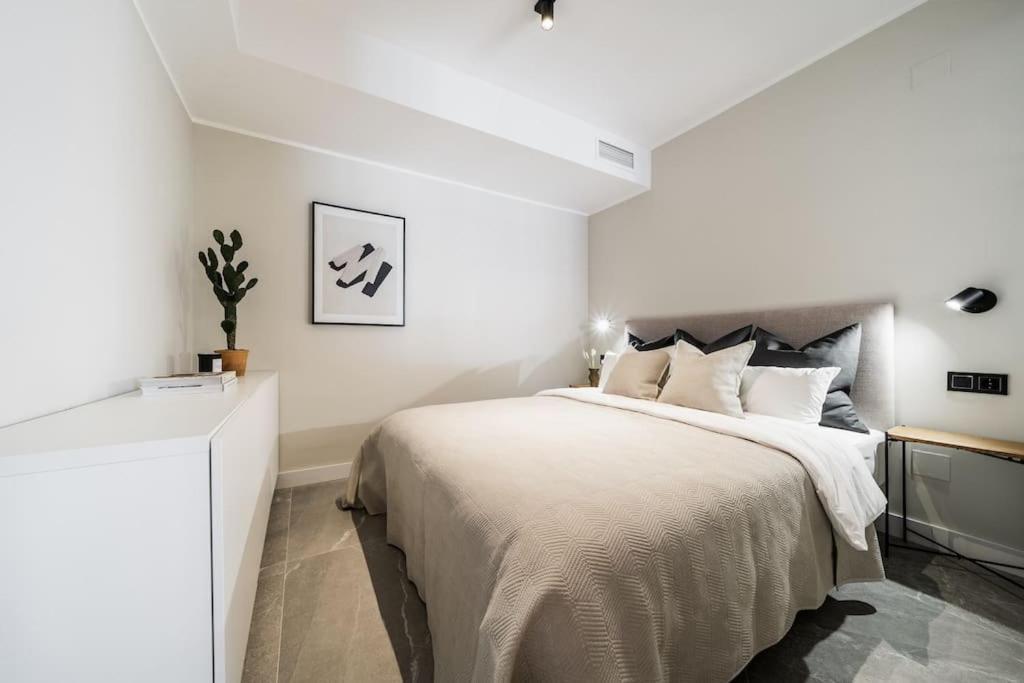 Luxury 4 Bedroom With Fab Terrace Rdr428
