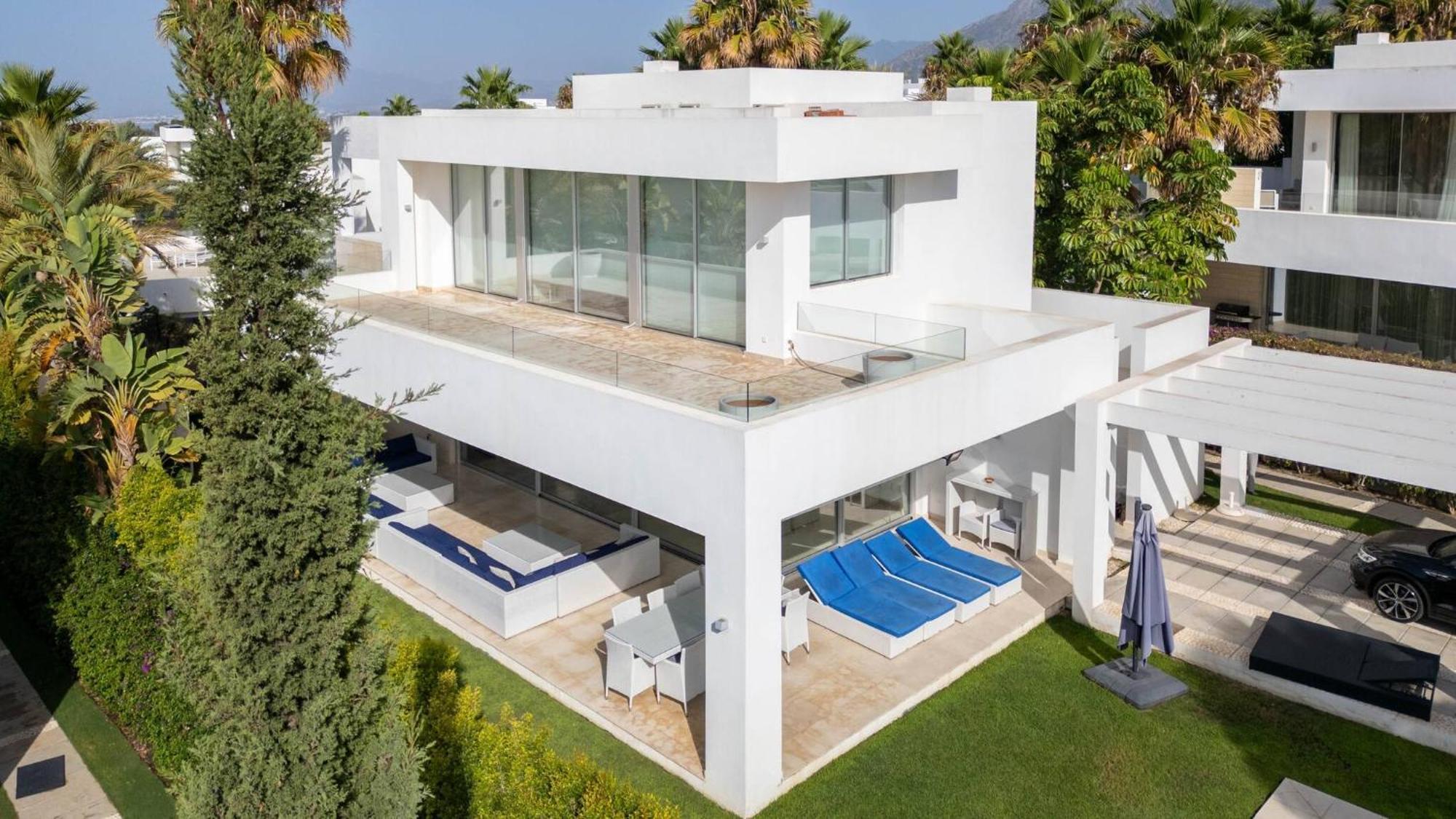 Moderna De Lujo En Alquiler Vacacional En Marbella