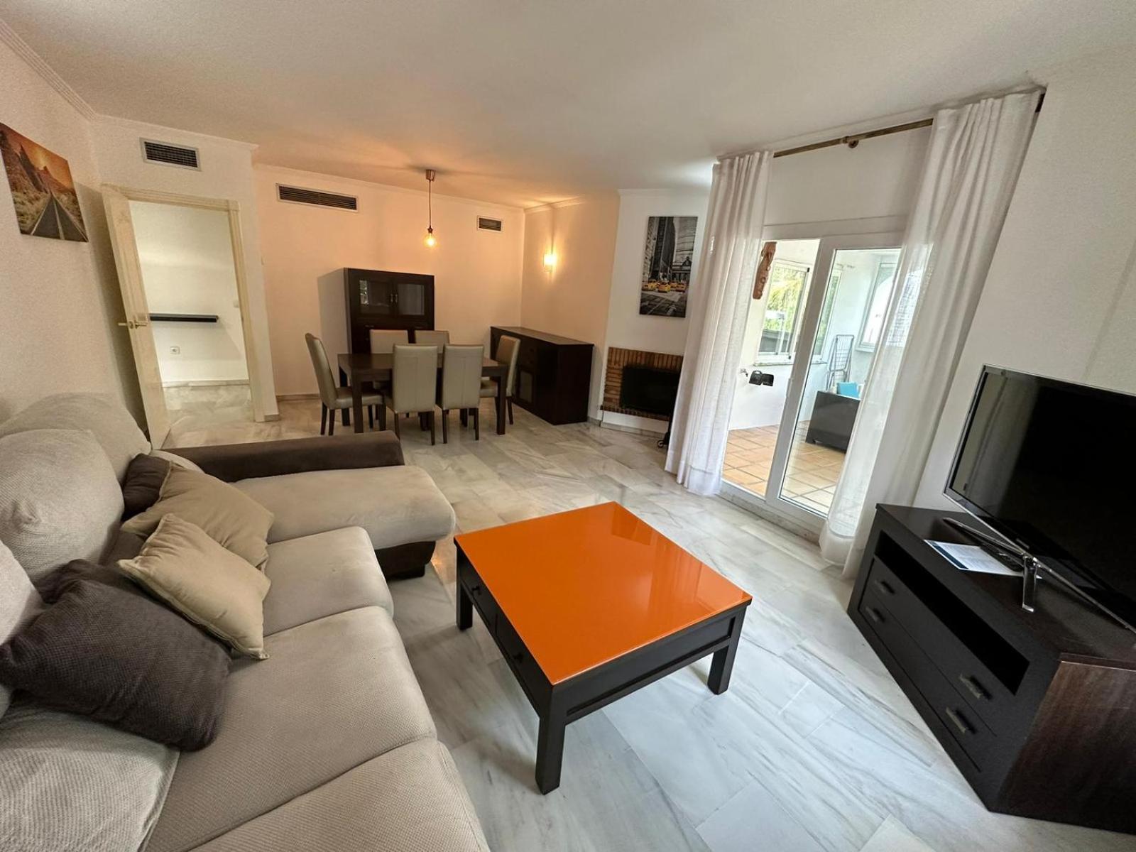 Apartamento Naranjos Del Sol *
