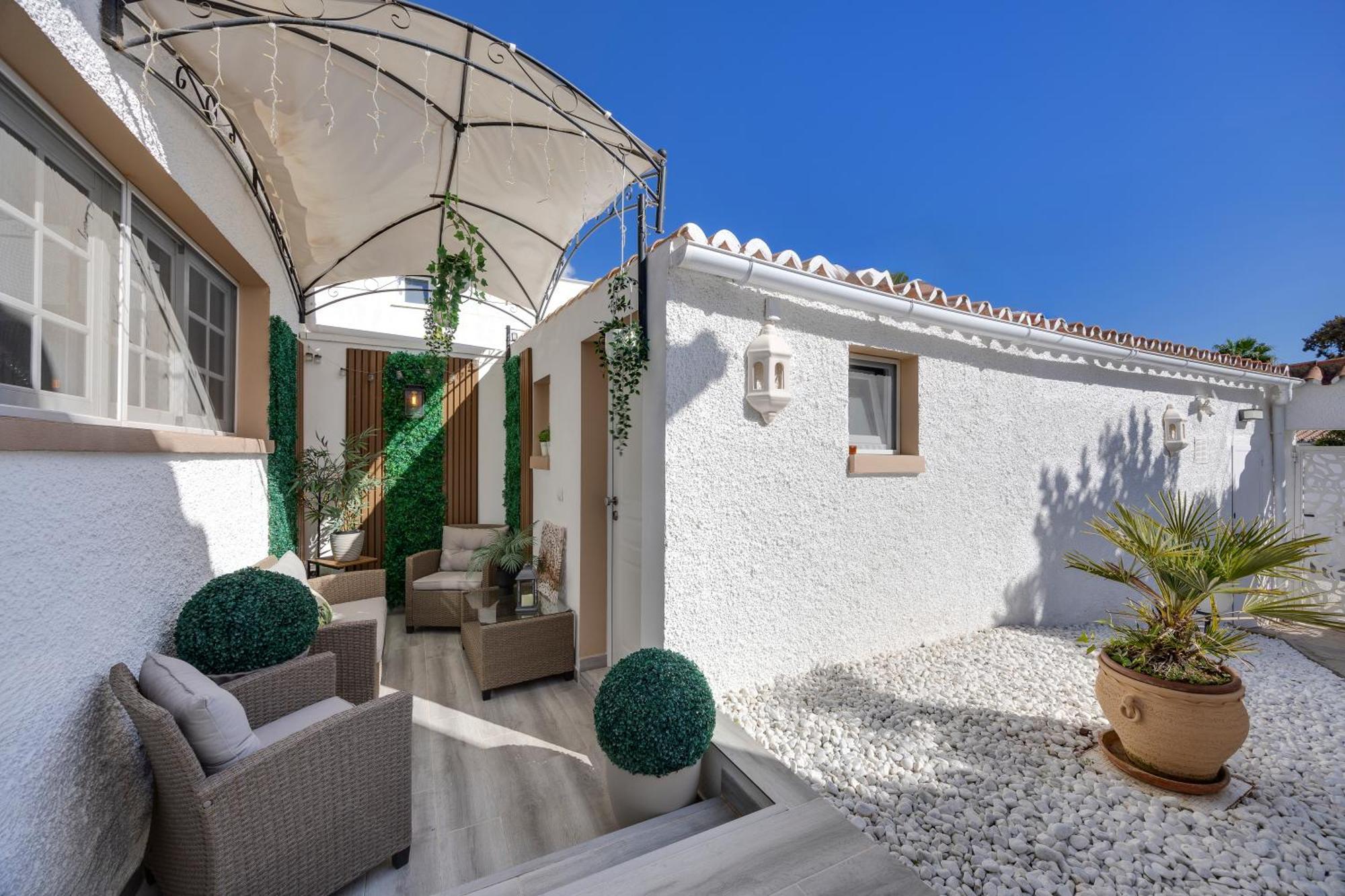 Casacara Beachside Costabella -spain