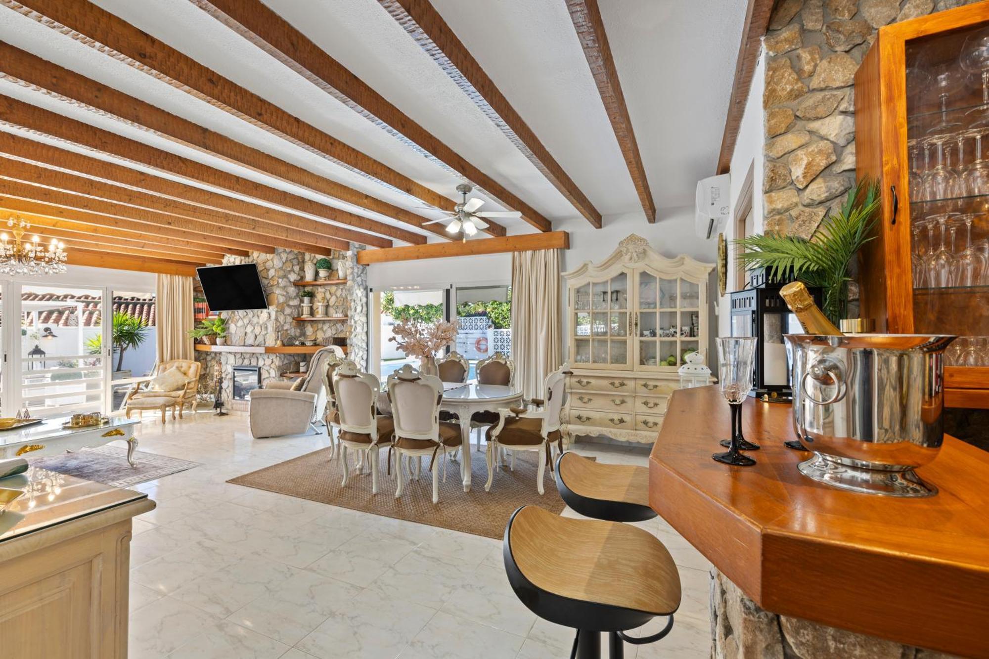 Casacara Beachside Costabella -spain Pousada *
