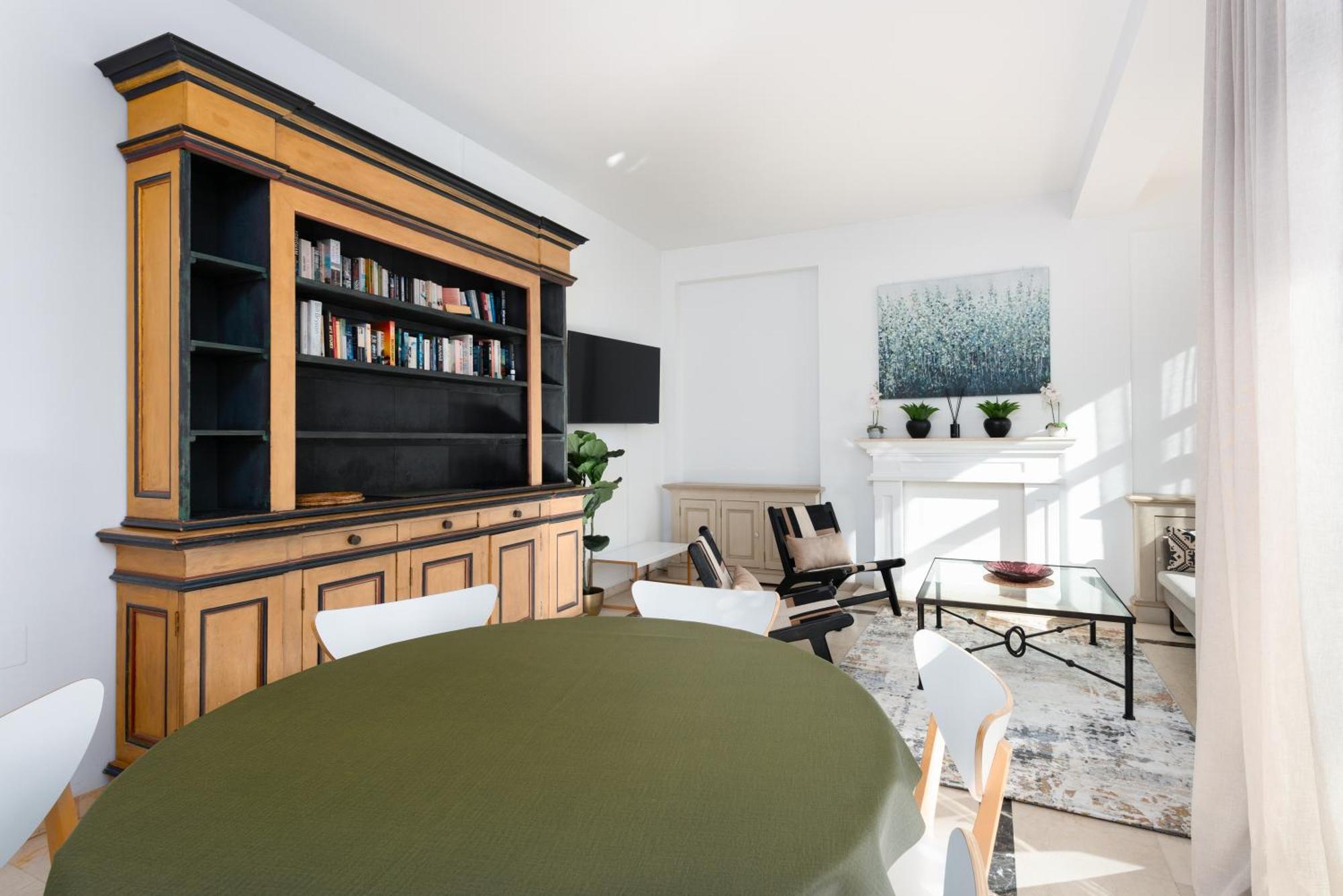 2 Bed Sea View In Skol Apartment Marbella