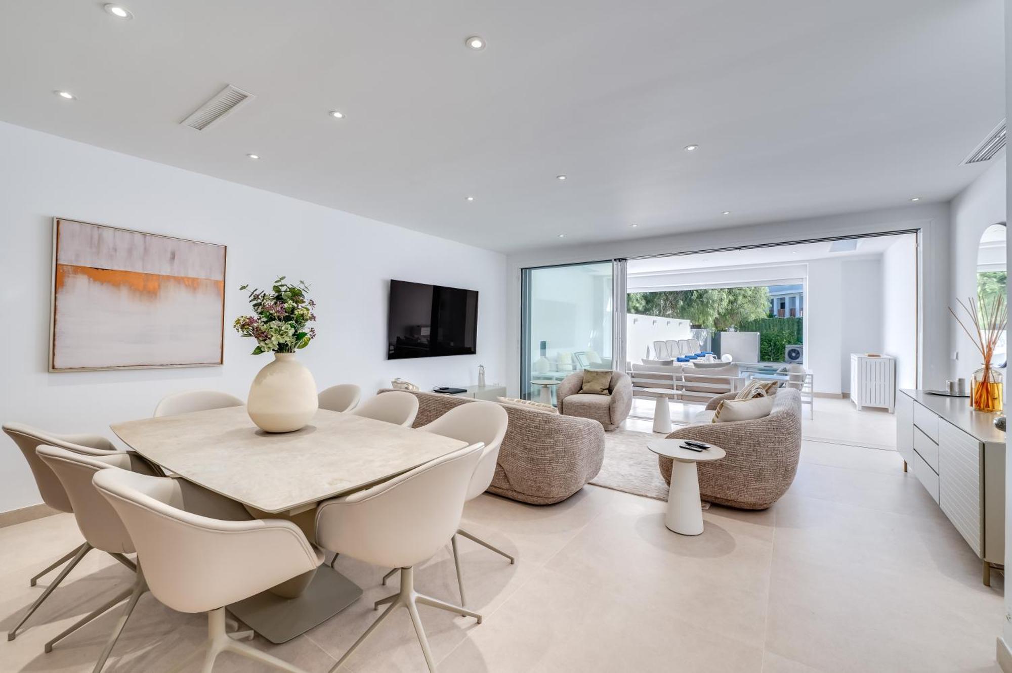 Holiday home Espectacular Adosada A Escasos Metros De La Playa Marbella