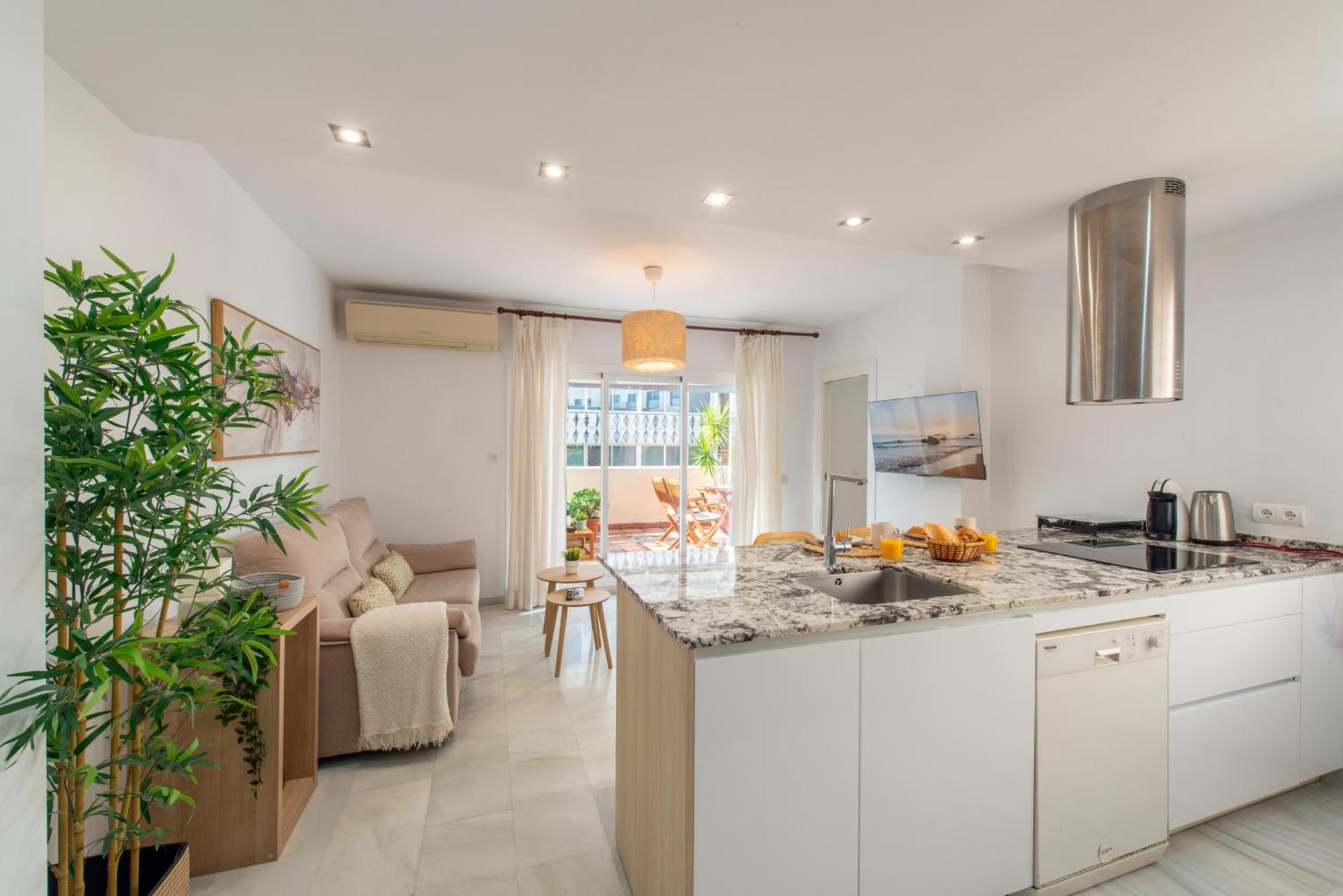 Apartment Penthouse With Terrace In Marbella- Costa Del Sol *