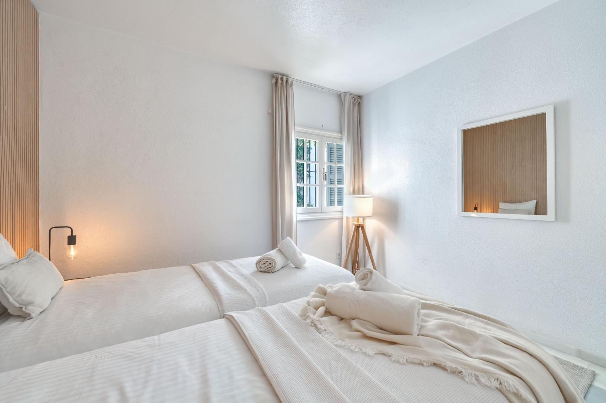 Apartamento Modern 3 Bdrm With Sea Views & Pool Newly Renovated Marbella