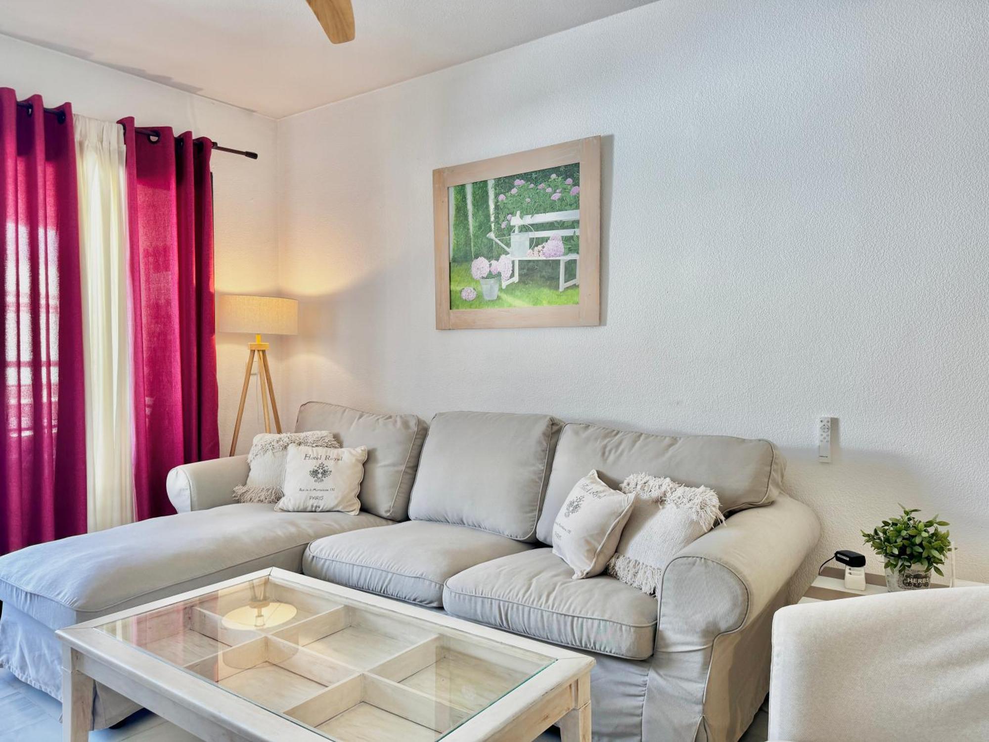 Apartment Ricardo Soriano Center Of - Eaw Homes *