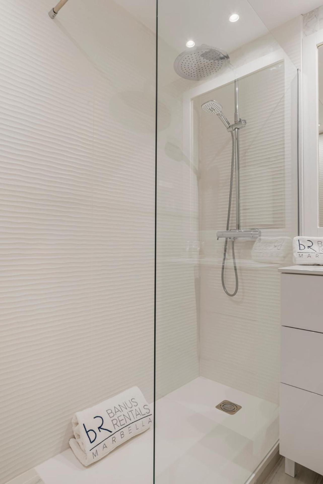 Apartment Acogedor Estudio En Medina Garden Ref 122