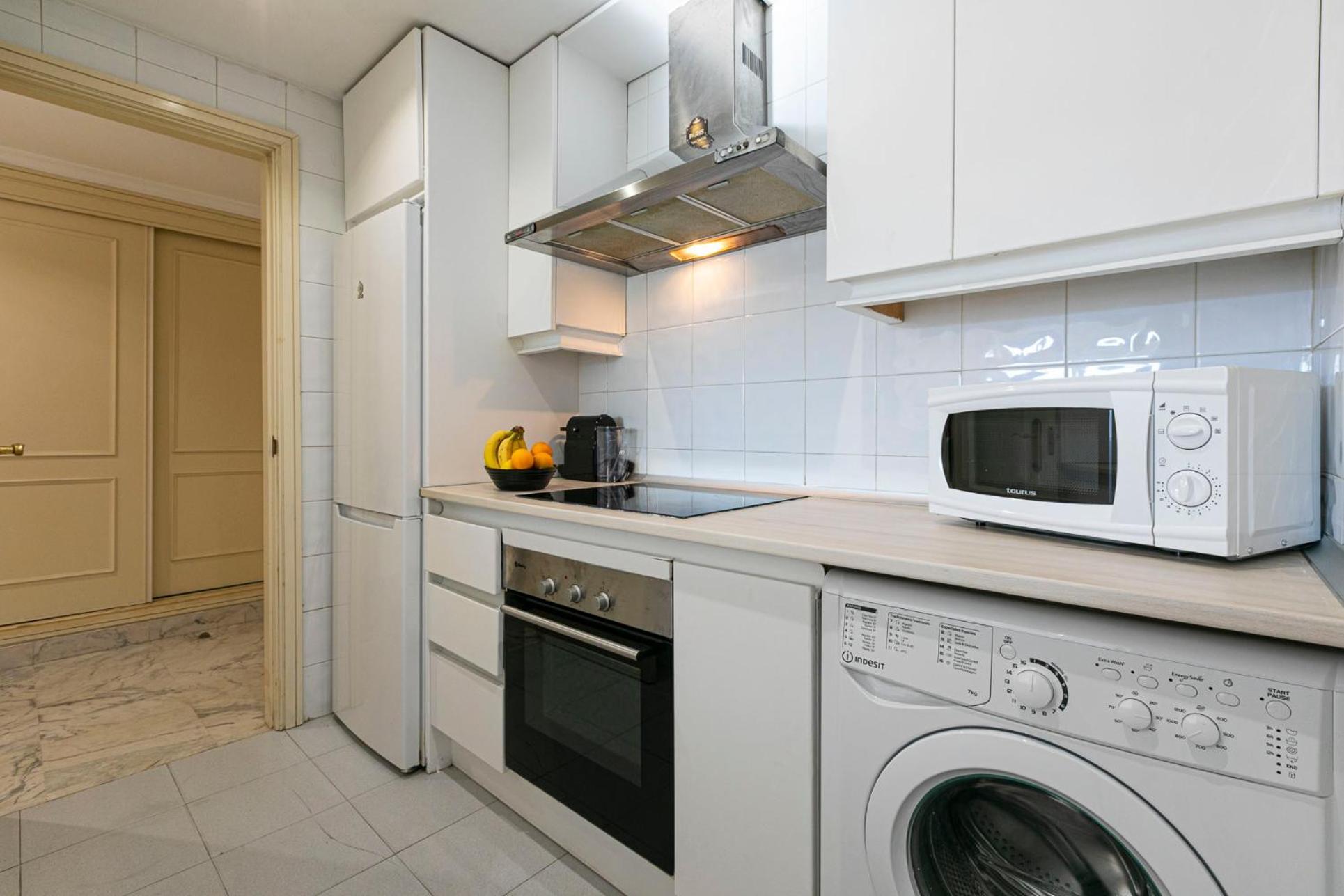 Apartment Puerto Banus, Marina Banus, 2br, 2bth, Seaviews And Parking Marbella