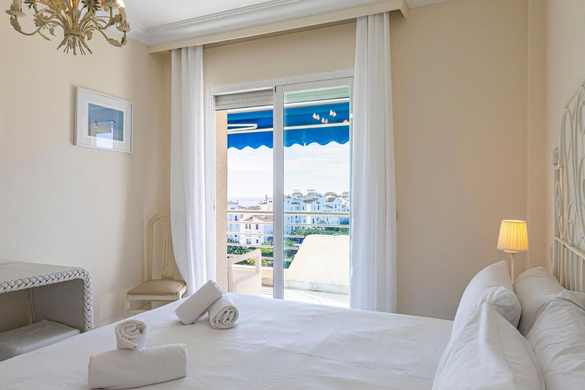 Apartment Puerto Banus, Marina Banus, 2br, 2bth, Seaviews And Parking
