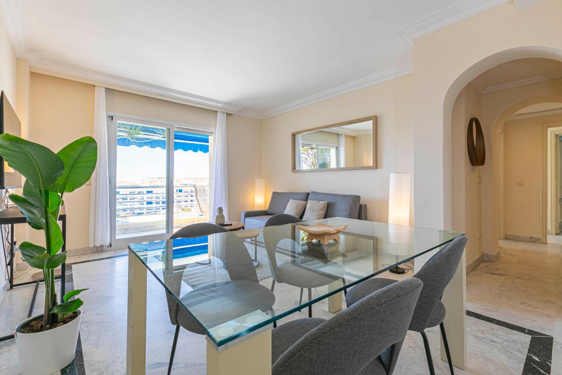 Apartment Puerto Banus, Marina Banus, 2br, 2bth, Seaviews And Parking *