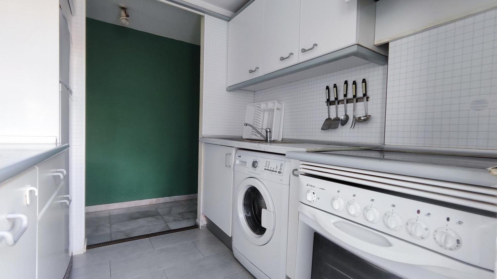 Jardines Del Puerto 2 Bed Apartment *