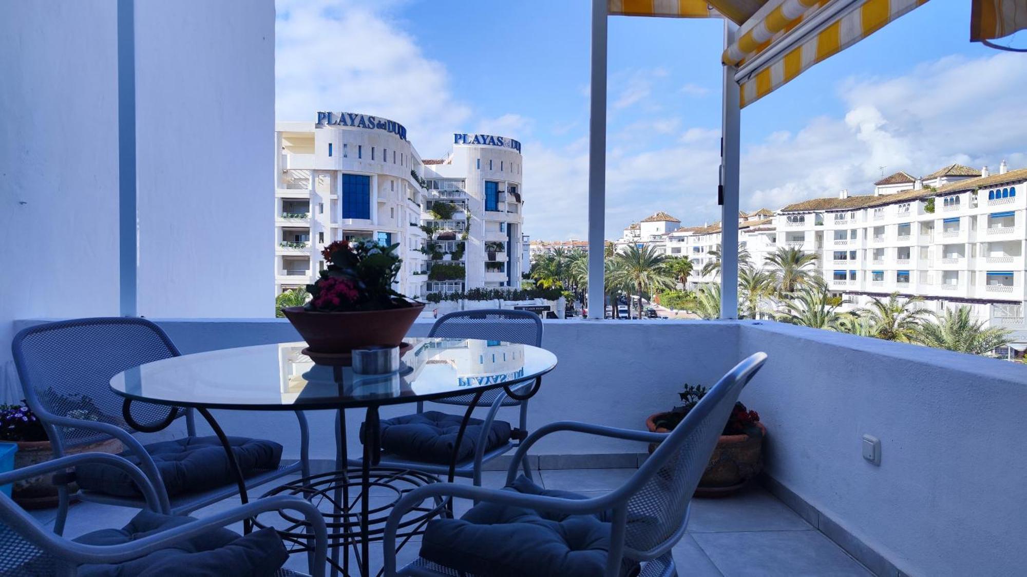 Jardines Del Puerto 2 Bed Apartment Marbella