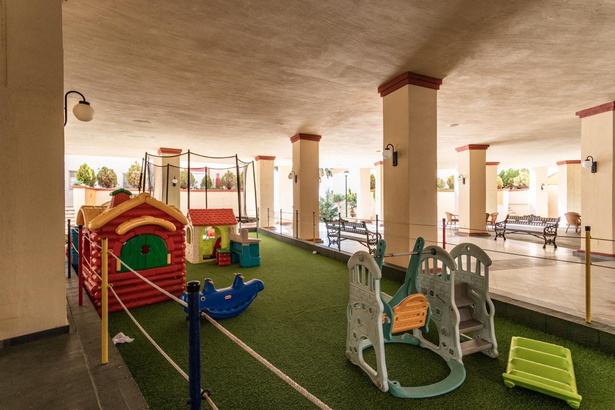 2 Estudios En La Romana Playa, Uno Con Vista Parcial Mar Y Otro Vista A La Piscina Marbella