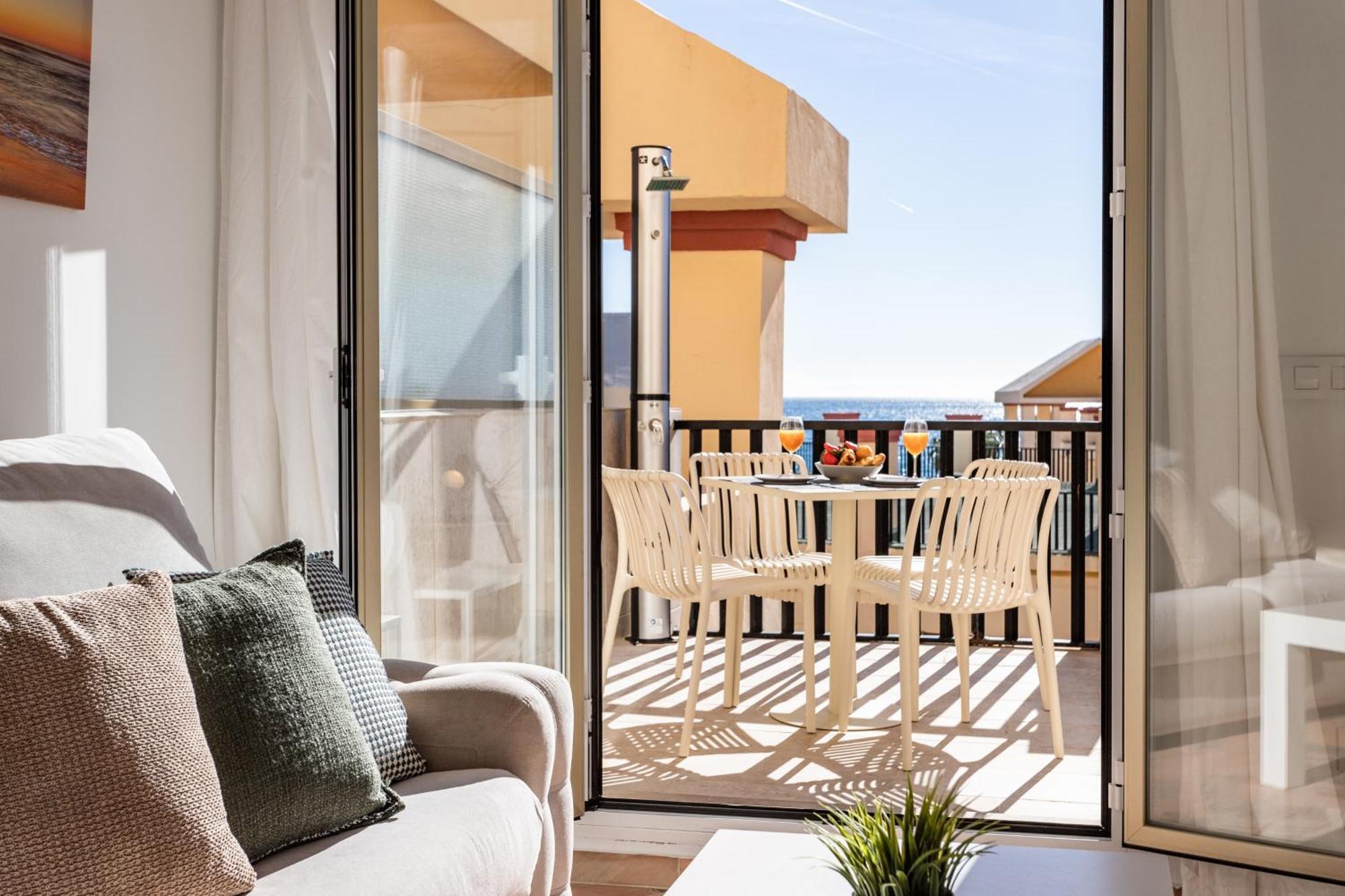 Apartamento 2 Estudios En La Romana Playa, Uno Con Vista Parcial Mar Y Otro Vista A La Piscina Marbella