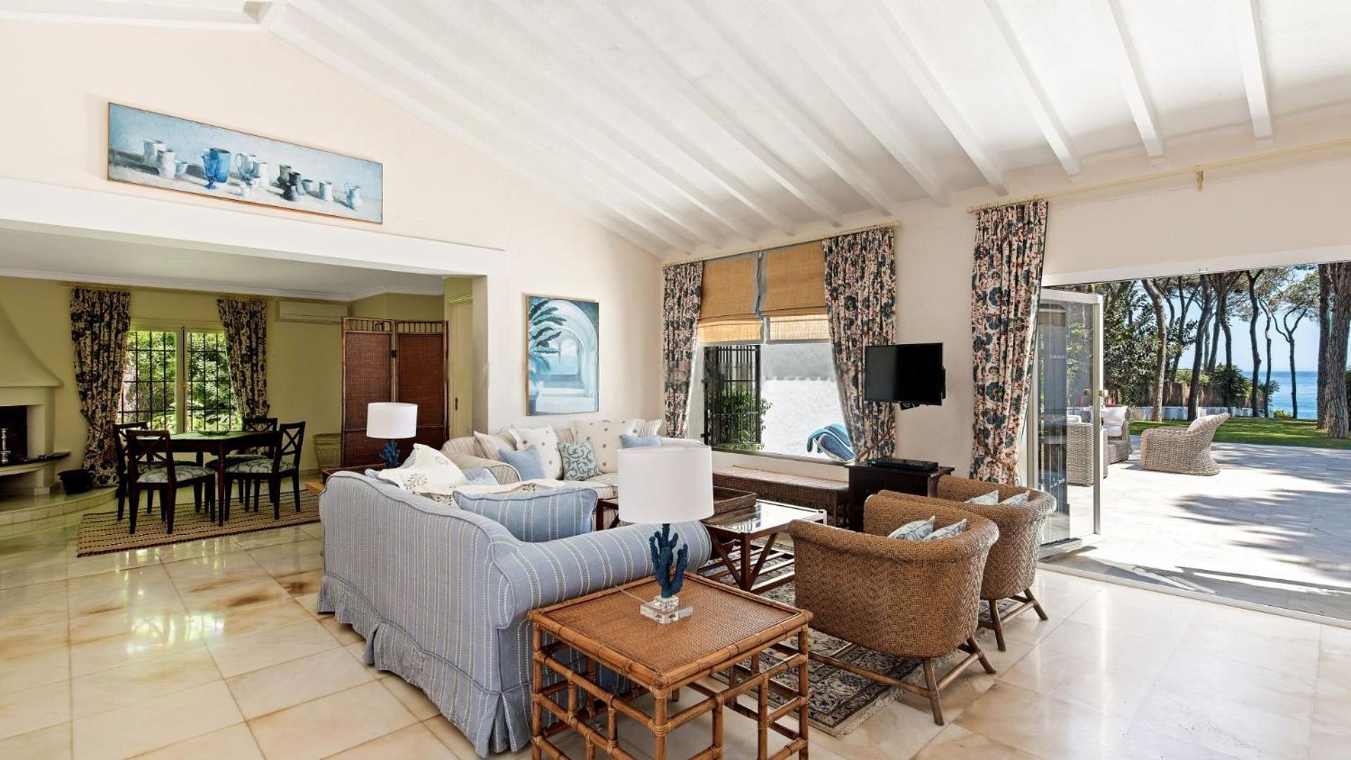 Tas Chill - Puente Romano Beach Front Apartment Marbella