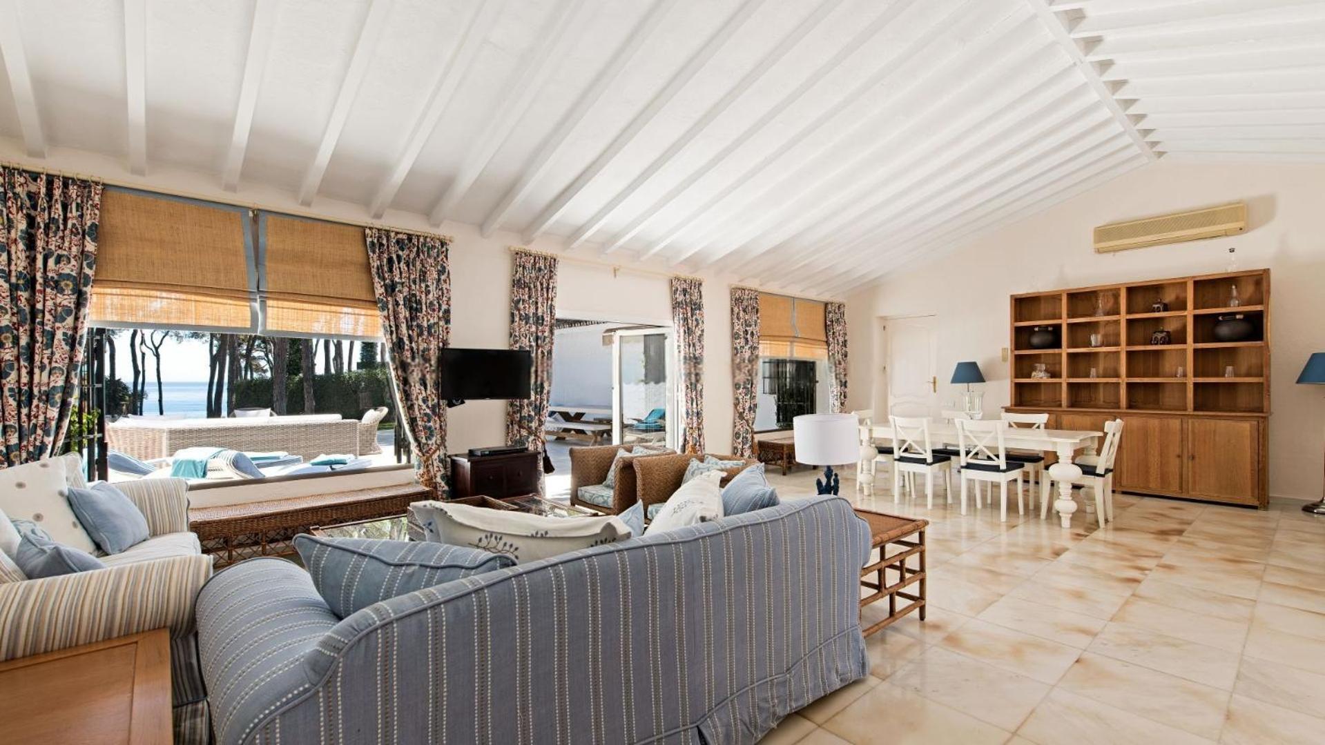 Tas Chill - Puente Romano Beach Front Apartment Marbella