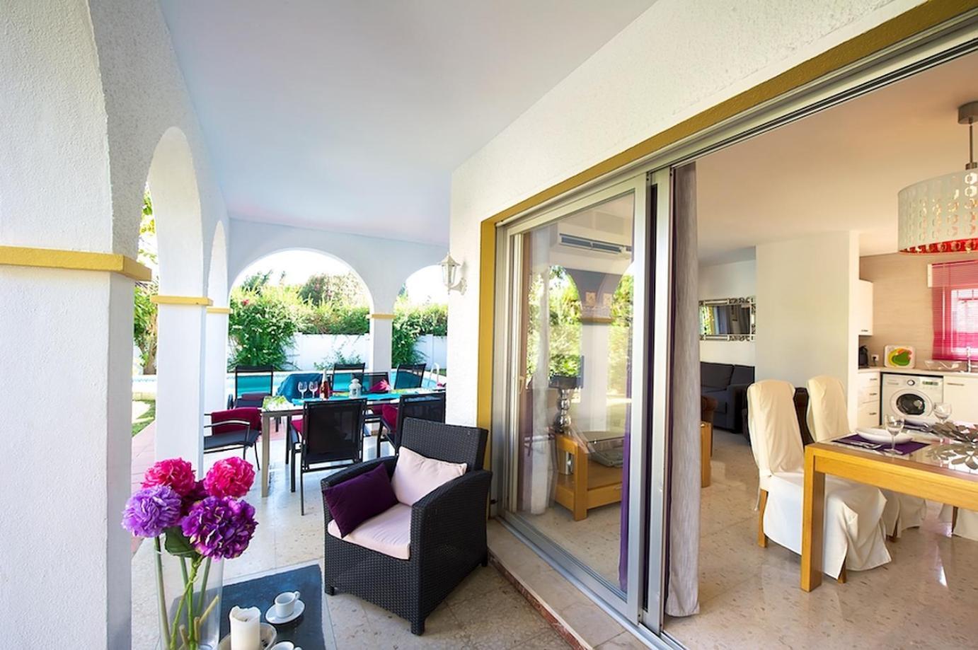Linda Vista Villa *
