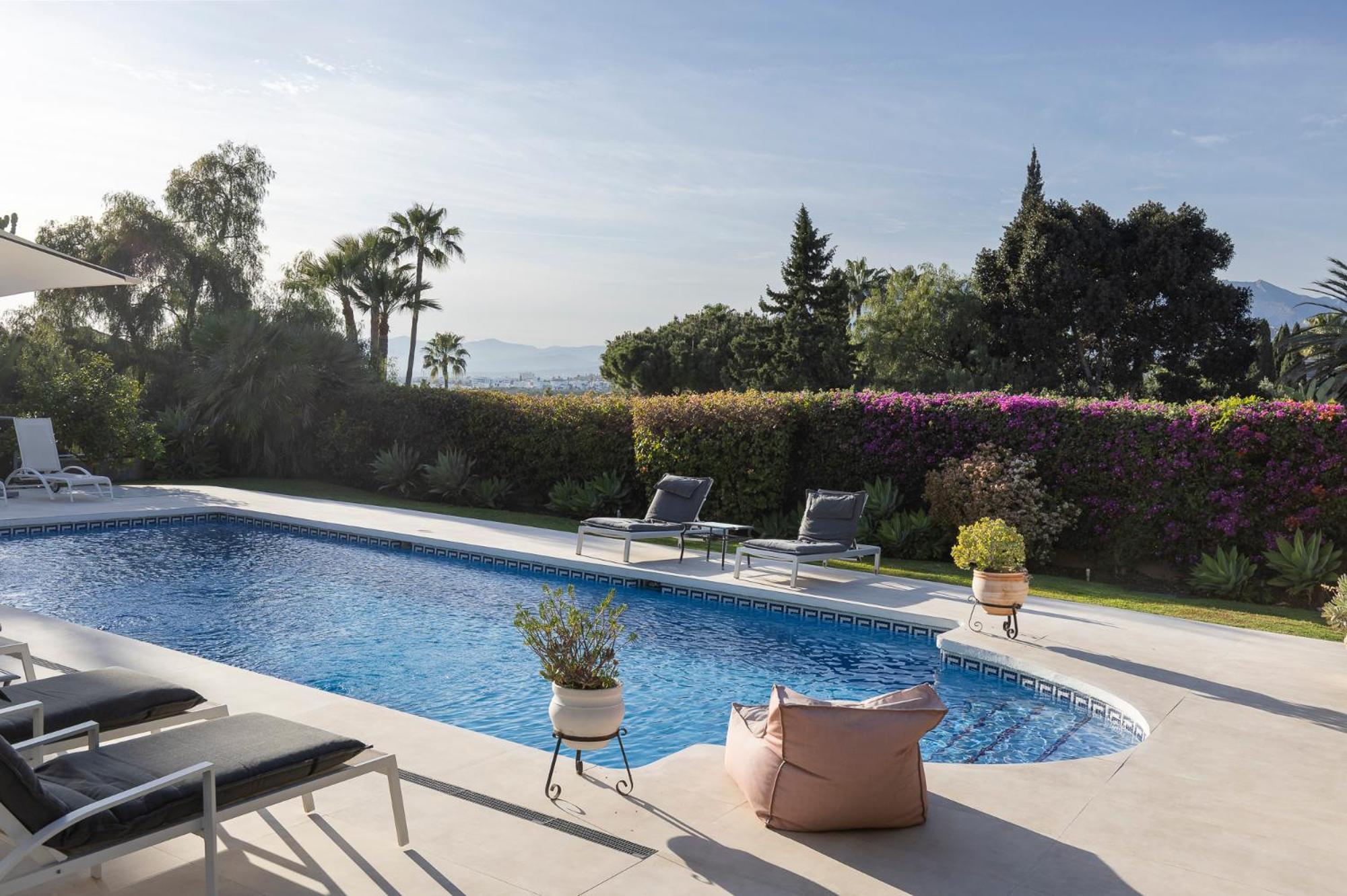 La Vida En Rosa Bed and breakfast Marbella
