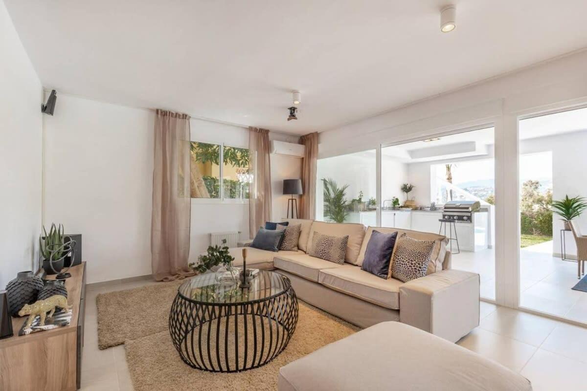 Villa Luxury Heated Pool Jacuzzi Cinema Bbq Sunset