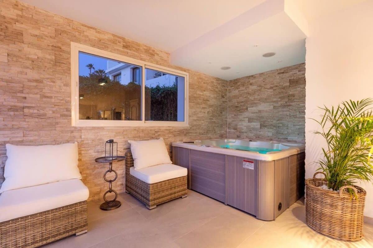 Luxury Heated Pool Jacuzzi Cinema Bbq Sunset Villa *