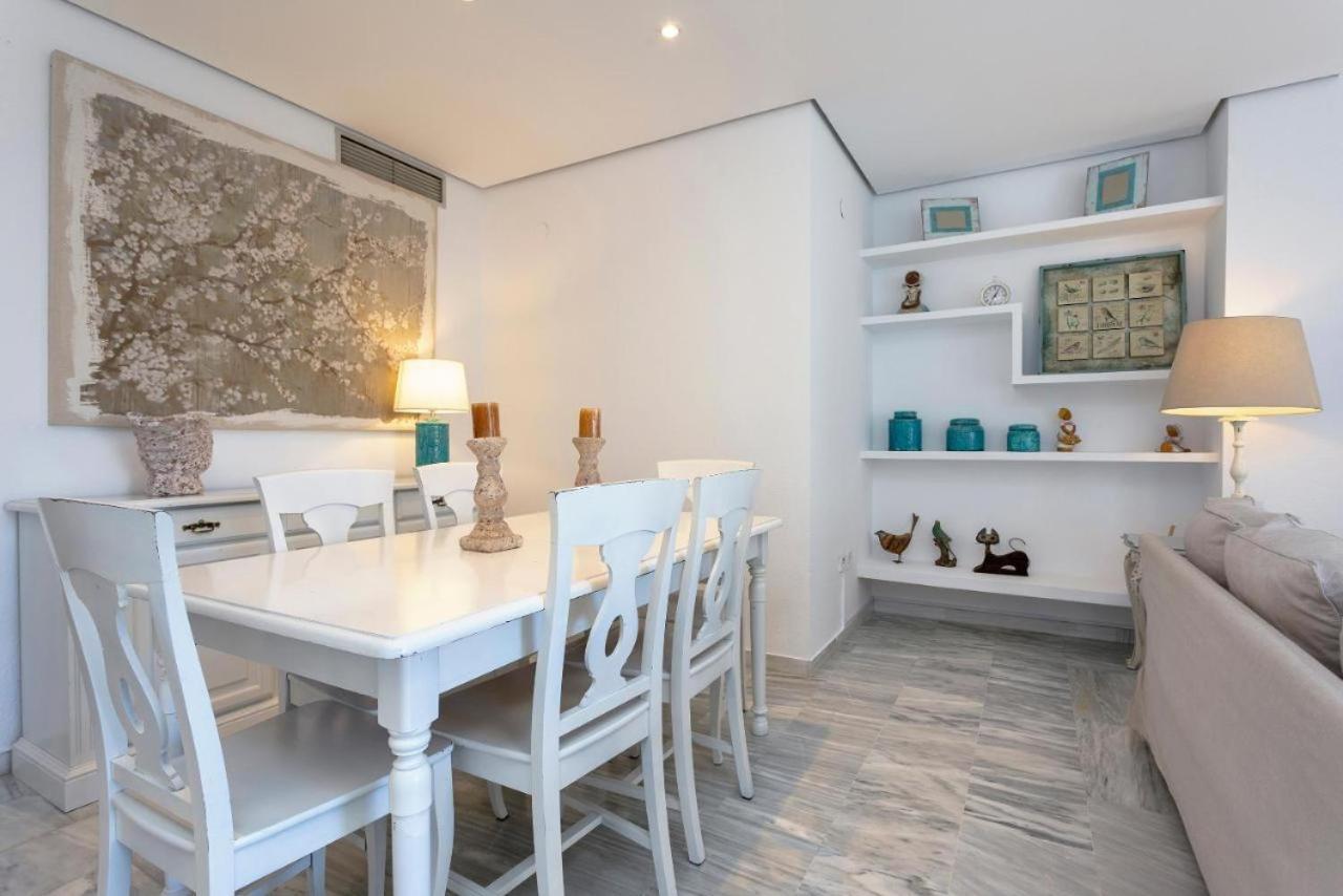 Golden By Rent Me * Marbella