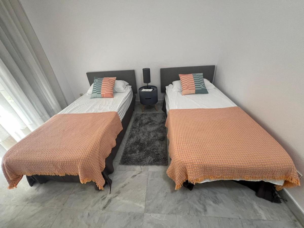 Center Beachfront For Vacation Apartment Marbella