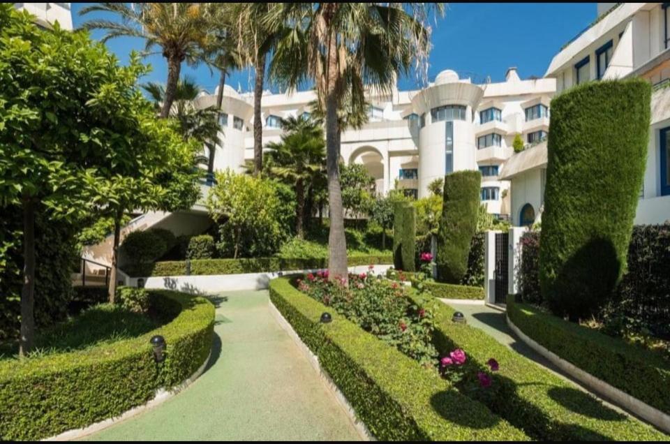 Center Beachfront For Vacation *