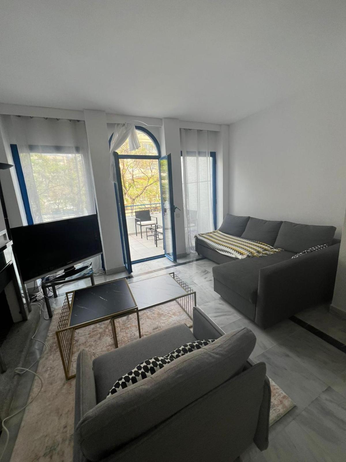 Center Beachfront For Vacation Apartment