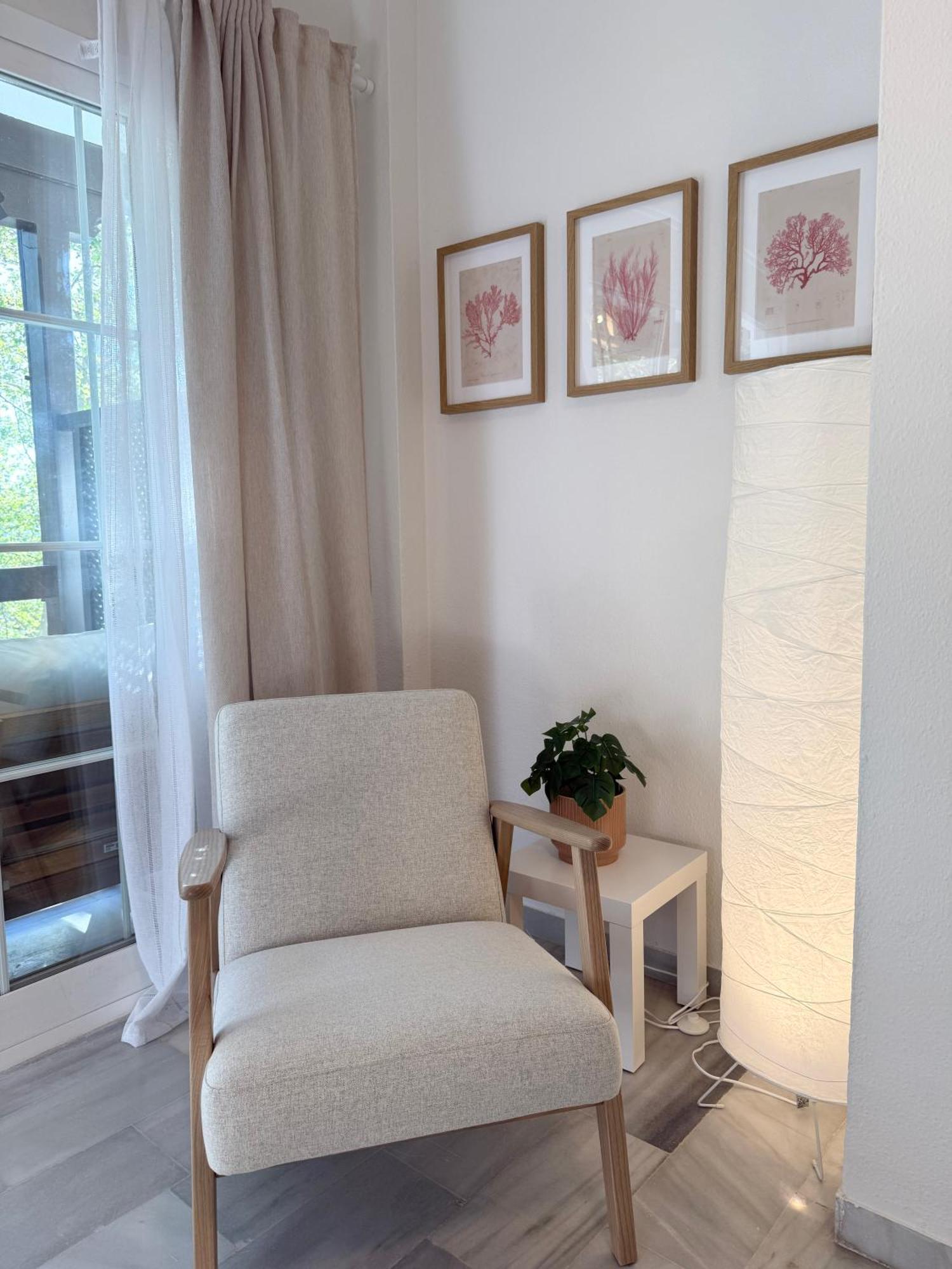 Golden Mile La Carolina - Eaw Homes Apartment