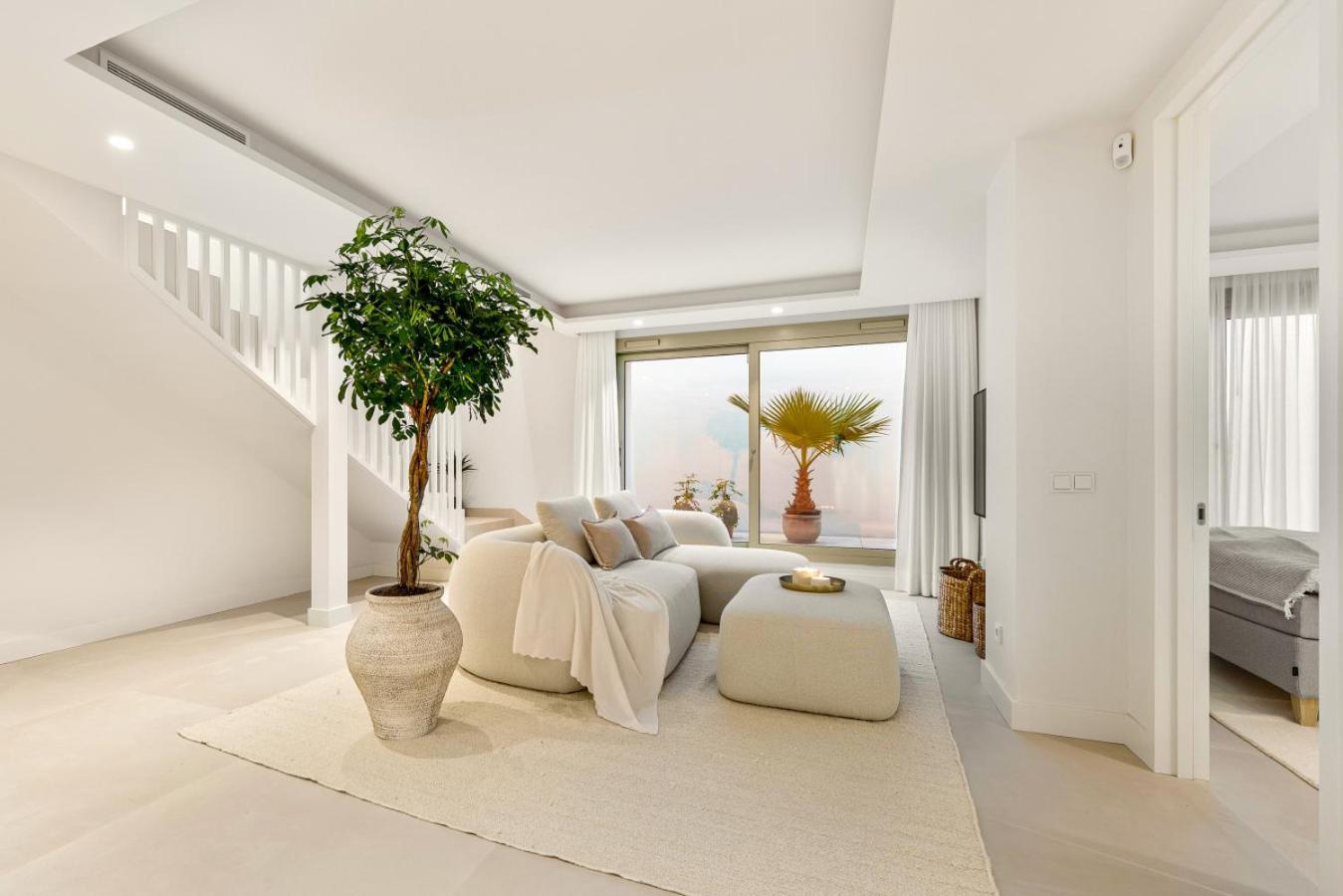 Benalus 4-bedroom Duplex In Golden Mile Marbella