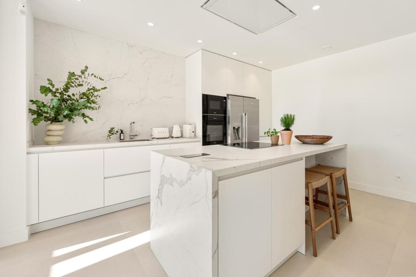 Benalus 4-bedroom Duplex In Golden Mile Marbella