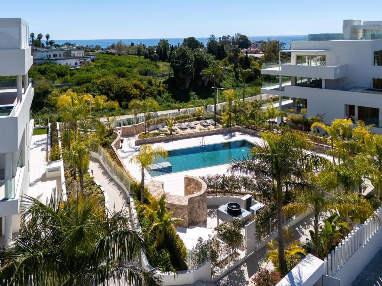 Benalus 4-bedroom Duplex In Golden Mile *