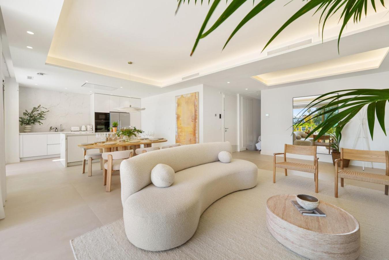 Benalus 4-bedroom Duplex In Golden Mile