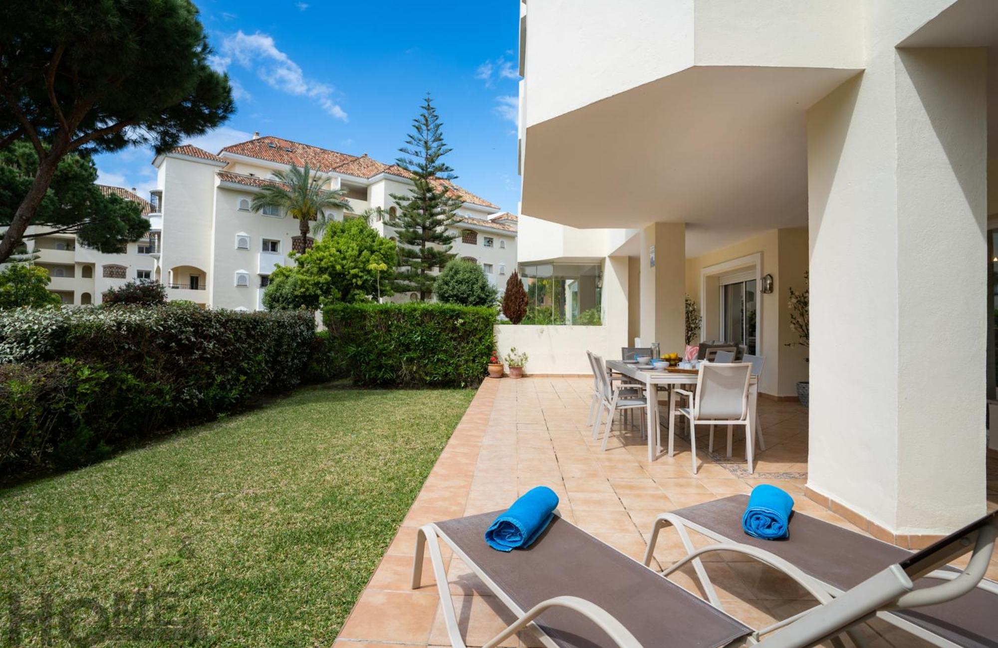 Apartamento Hacienda Playa Elviria 300 M Playa,jardin , 2 Hab ,marbella