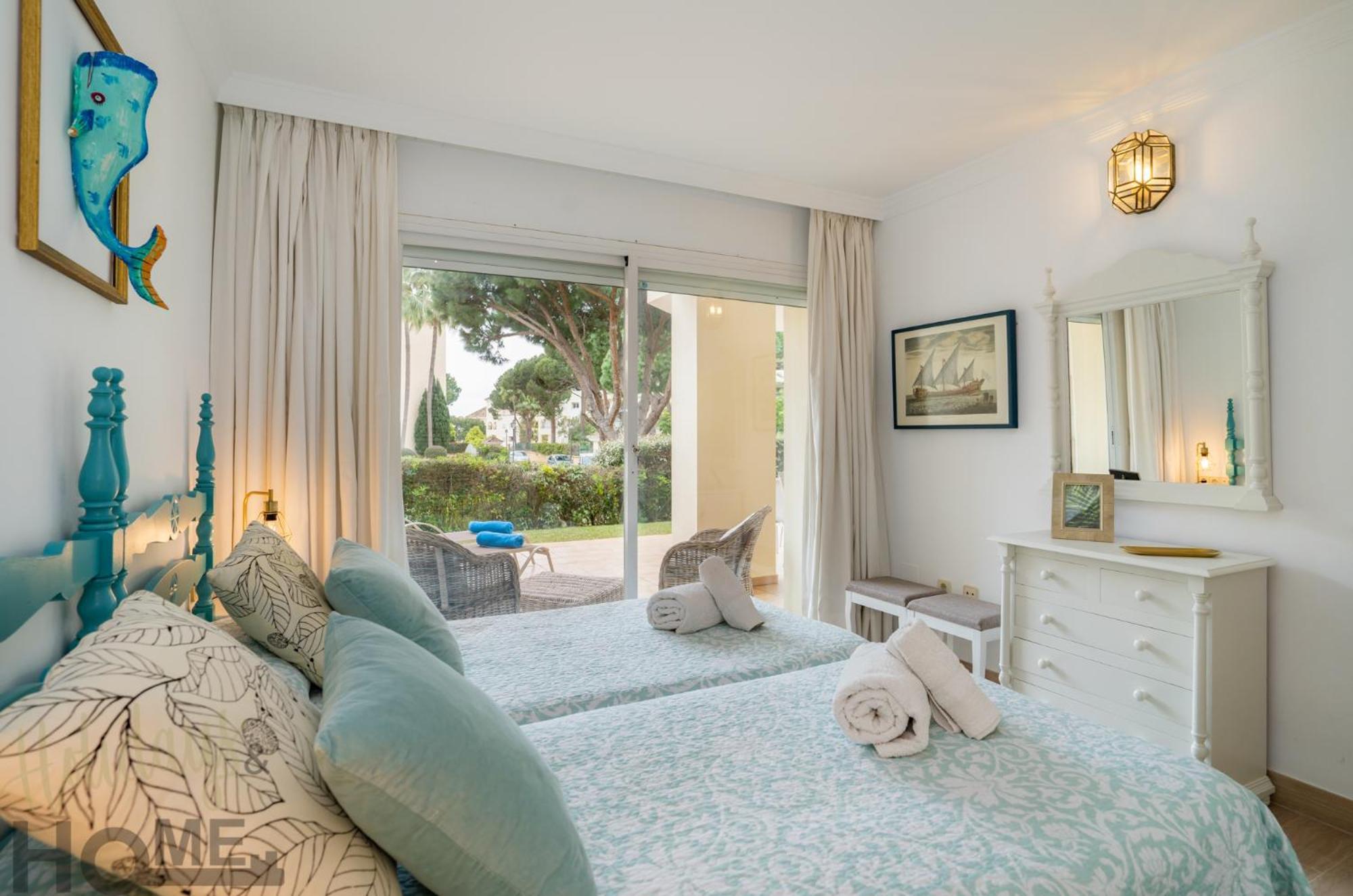 Hacienda Playa Elviria 300 M Playa,jardin , 2 Hab ,marbella