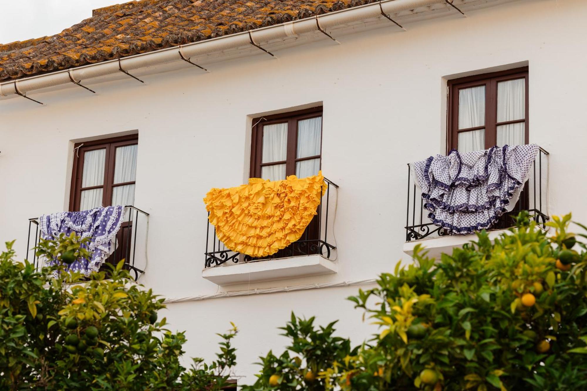 Apartment Vacation Home In The Best Location, With Terrace, Pool And Bbq, In Marbella Center Marbella