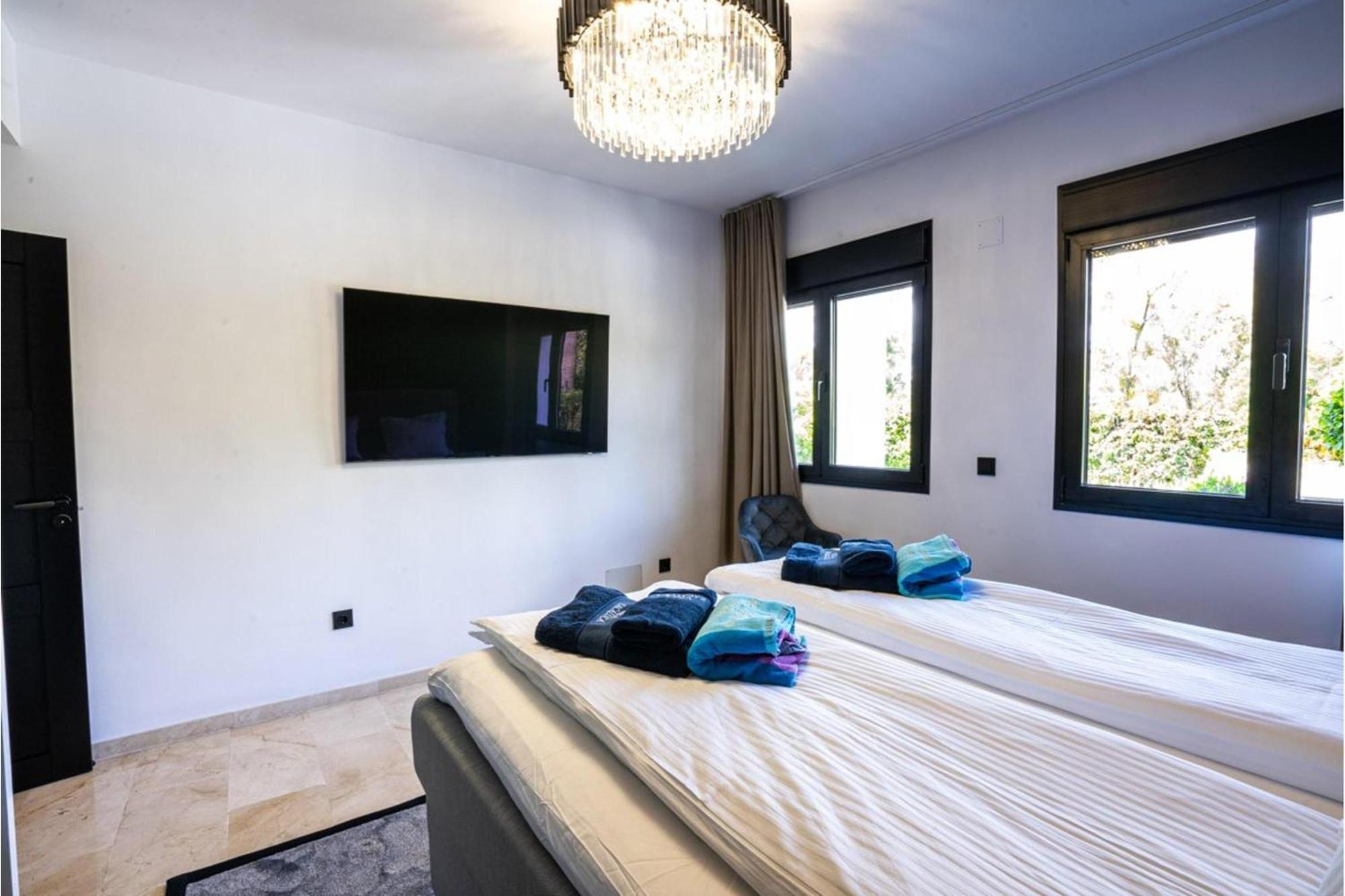 Villa New Zacaluca Pool Sauna & Gym - Happy Rentals * Marbella