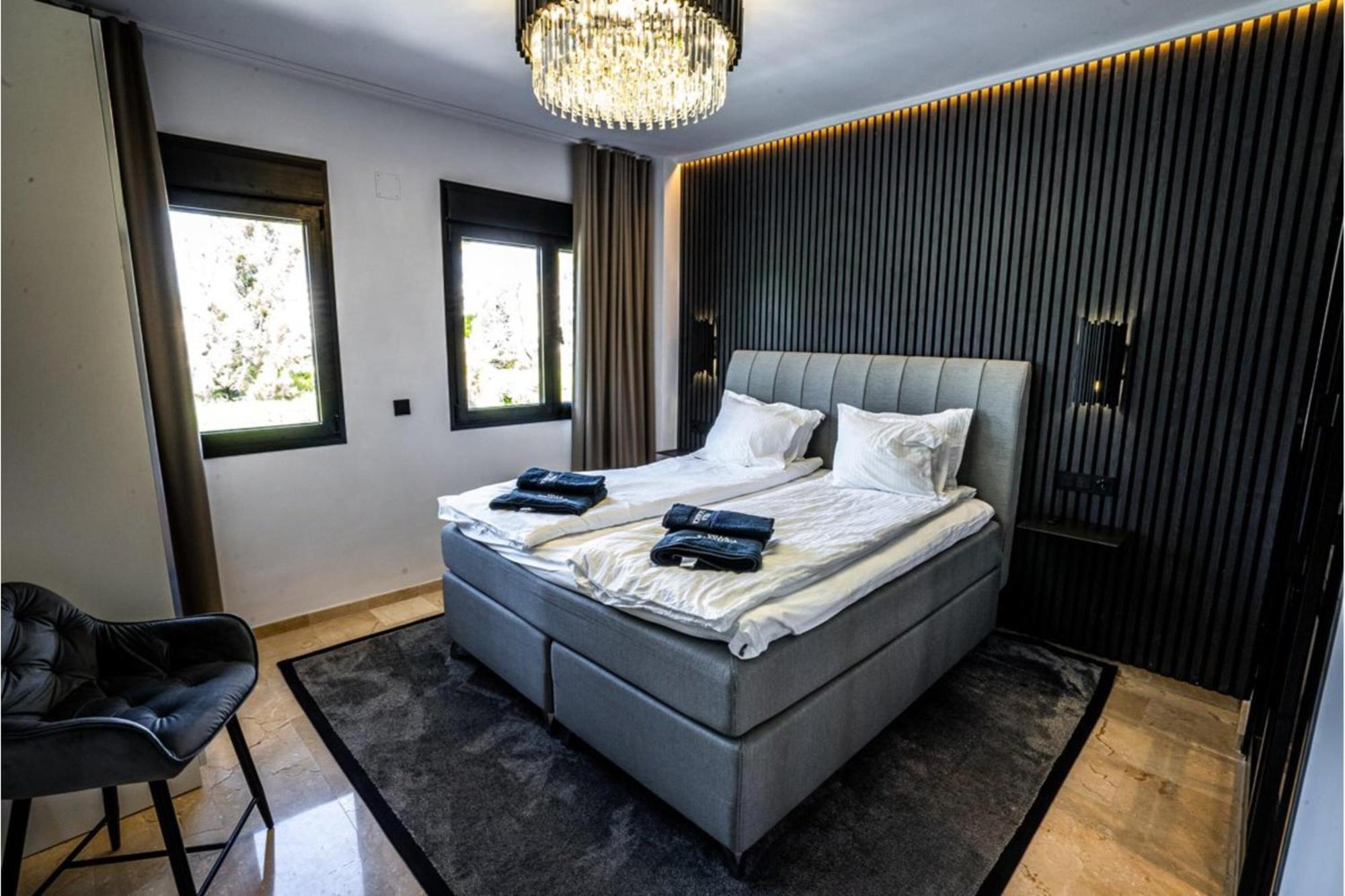 Villa Villa New Zacaluca Pool Sauna & Gym - Happy Rentals *