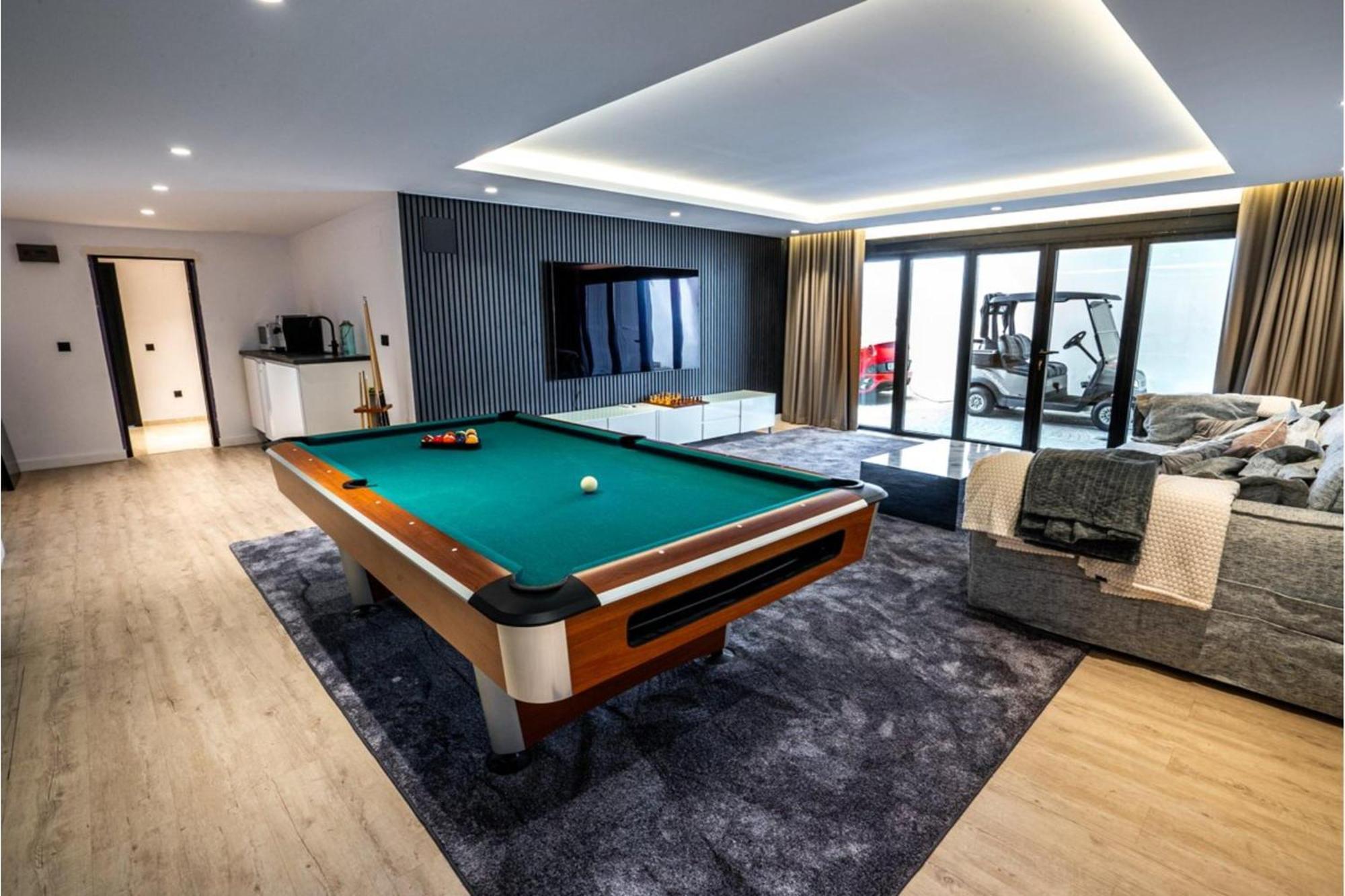 Villa New Zacaluca Pool Sauna & Gym - Happy Rentals