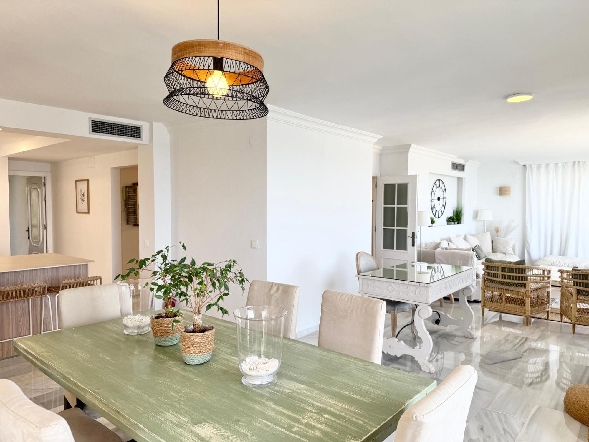 El Faro, Center Beachfront - Eaw Homes